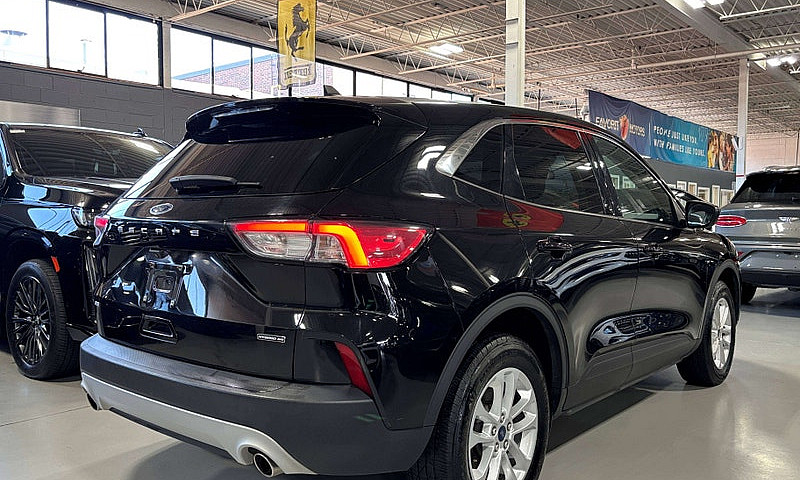 2021 Ford Escape Se ...