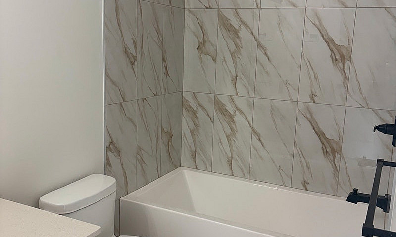 3Bed Townhouse + 1Be...