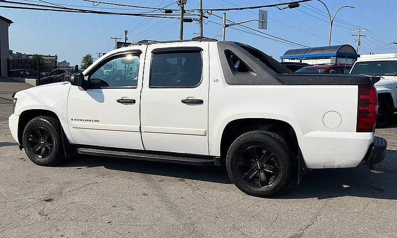 2008 Chevrolet Avala...