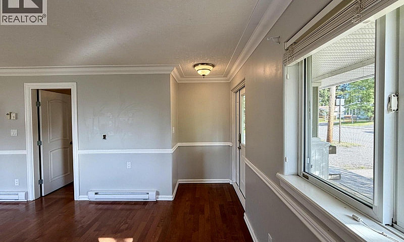 4331 Third Avenue Sm...