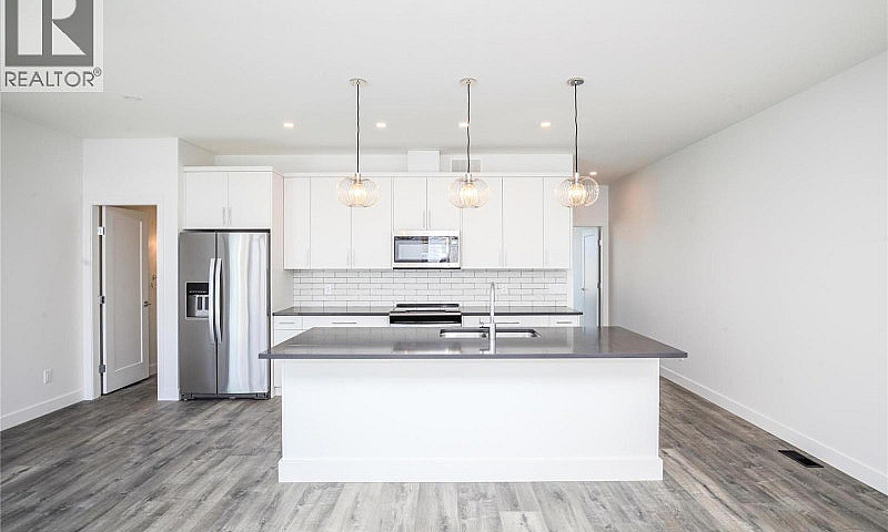 610 Academy Way Unit...