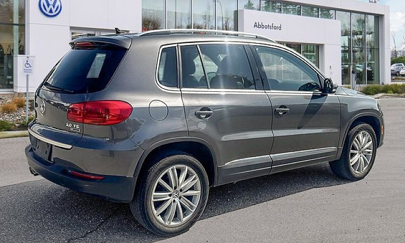 2017 Volkswagen Tigu...