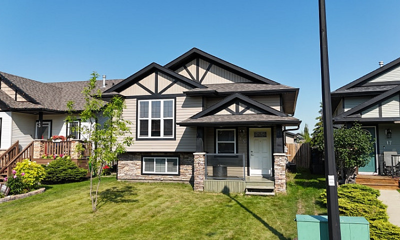 Sylvan Lake Home Wit...