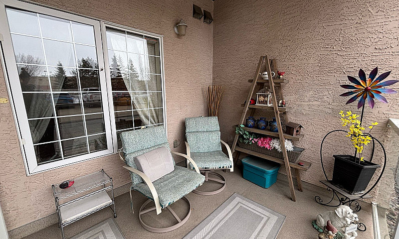 New Listing!! Is It ...