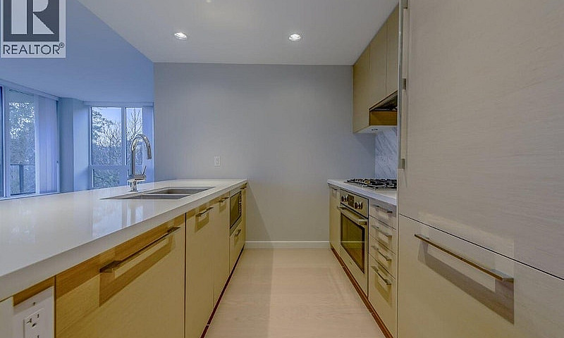 207 5638 Birney Aven...