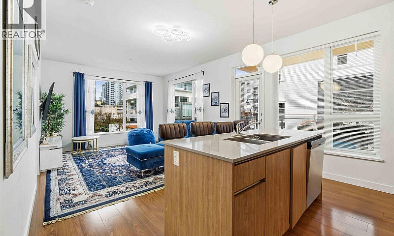 316 516 Foster Avenu...