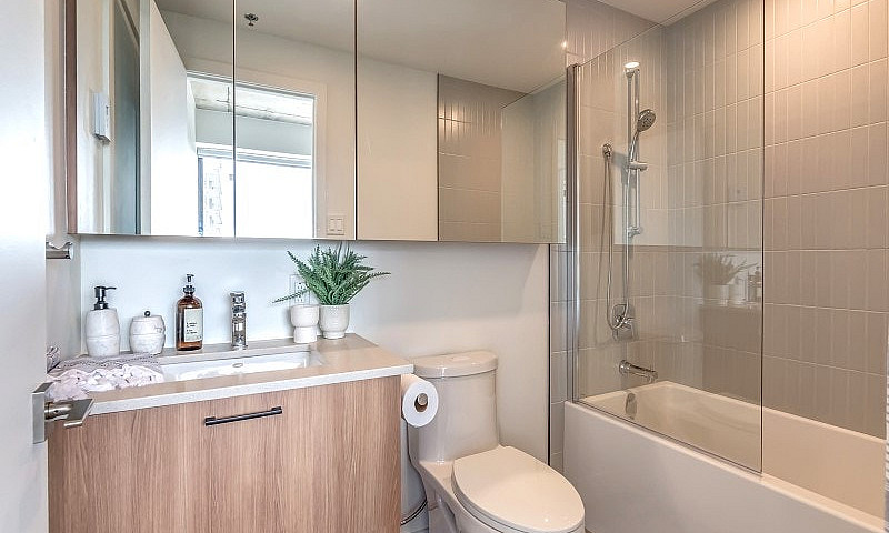 Condo 4 1/2 À Louer ...
