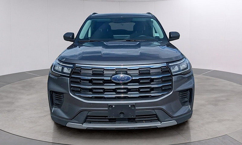 2025 Ford Explorer A...