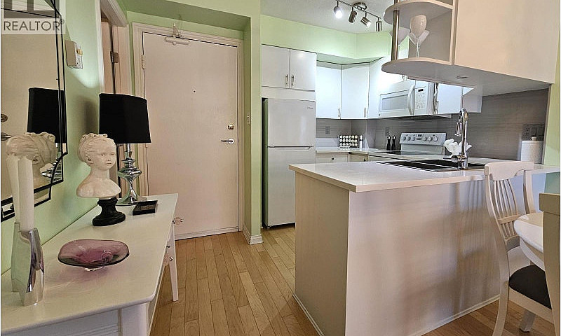 1003 1189 Howe Stree...