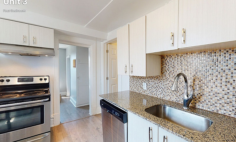 46 Carlyle Ave. | 7 ...