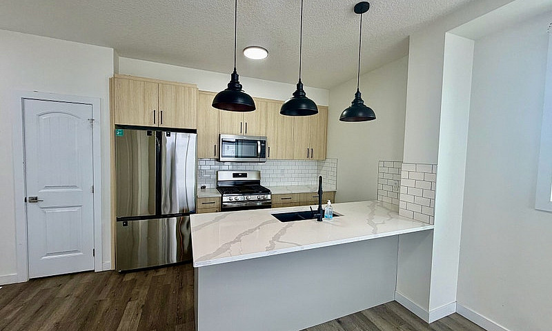 Alberta Ave 3 Bed 2....