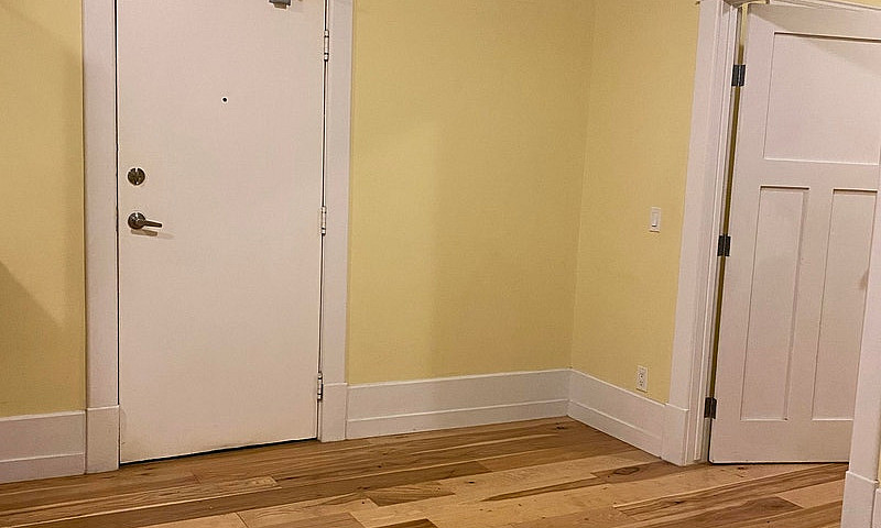 Charming Basement Un...