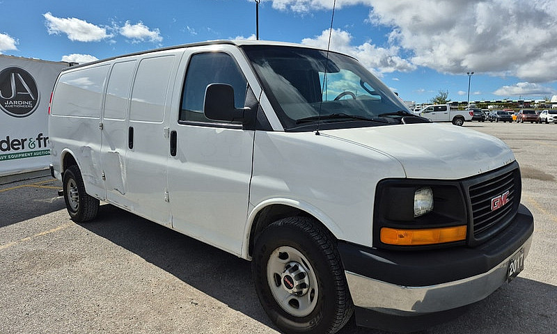 2017 Gmc Savana...