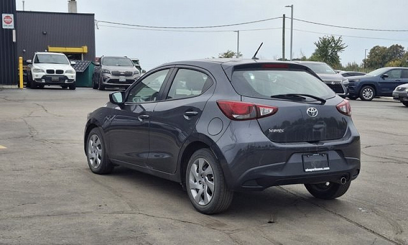 2020 Toyota Yaris Ha...