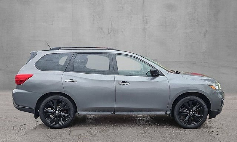 2018 Nissan Pathfind...