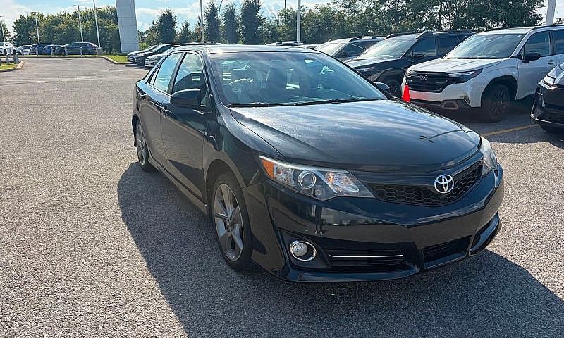 2012 Toyota Camry Se...