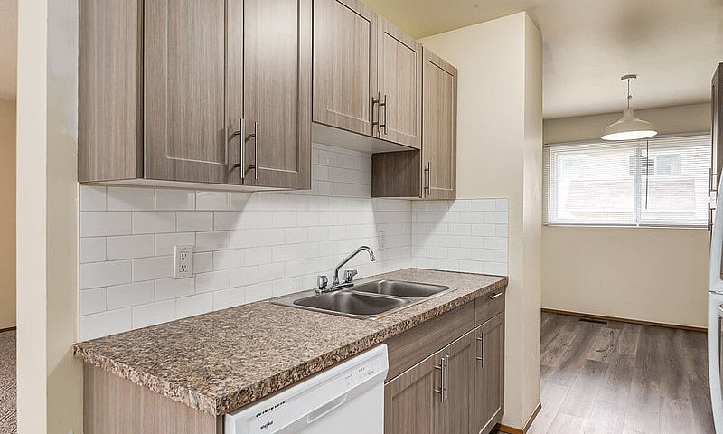Townhomes With In Su...