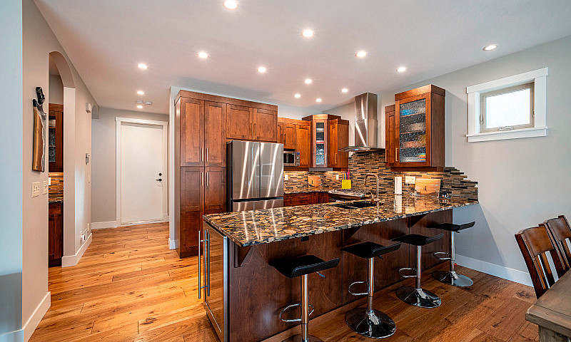 #4 7373 Brooks Lane ...