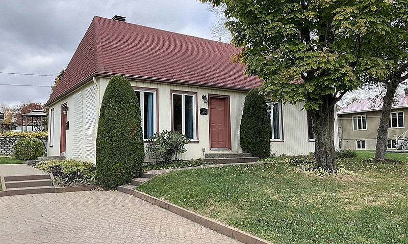 $475,000 - Bungalow ...