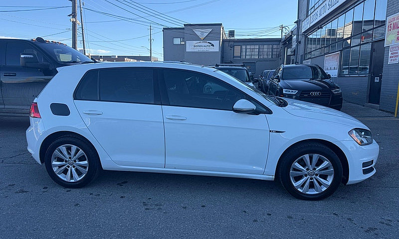 2016 Volkswagen Golf...