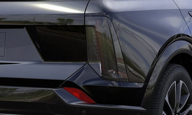 2027 Cadillac Optiq ...
