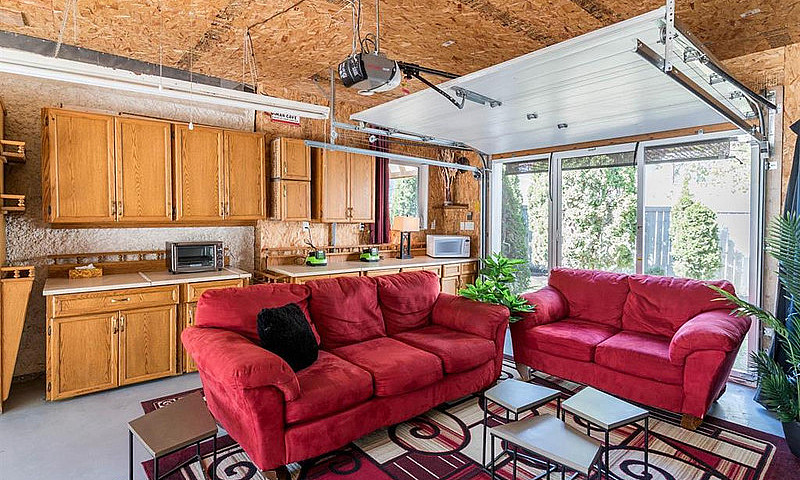 3-Bedroom House In L...