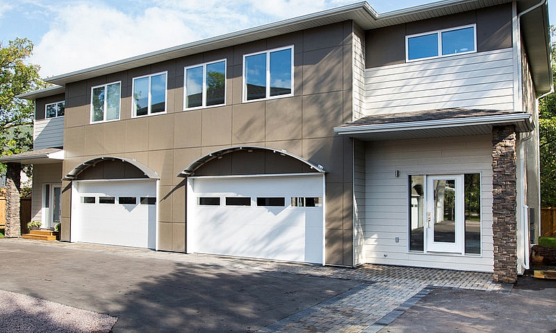 Luxury Townhome Avai...