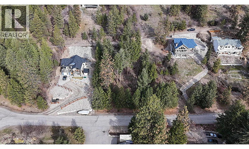 10766 Pinecrest Road...