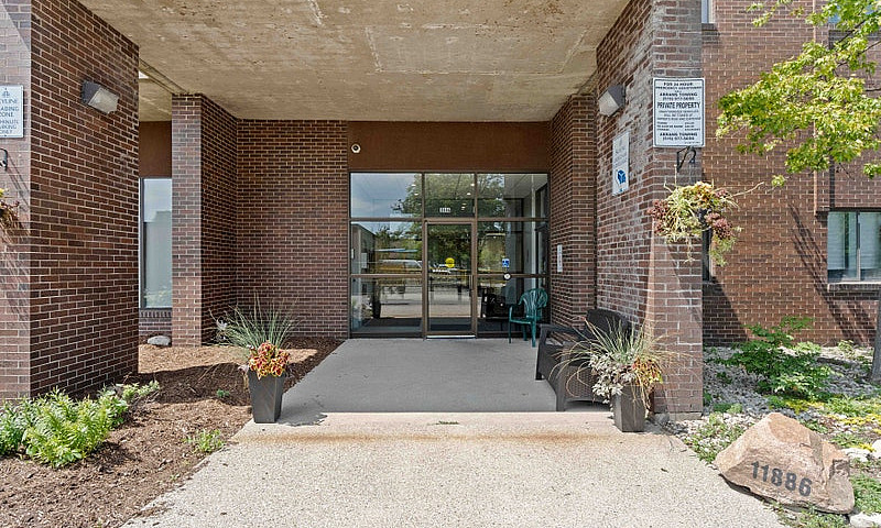 Tecumseh 1 Bedroom A...