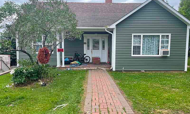 New Listing!...