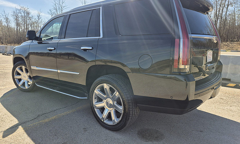 2018 Cadillac Escala...
