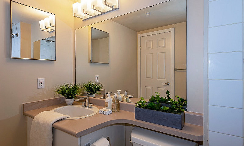 South Kamloops Apts ...
