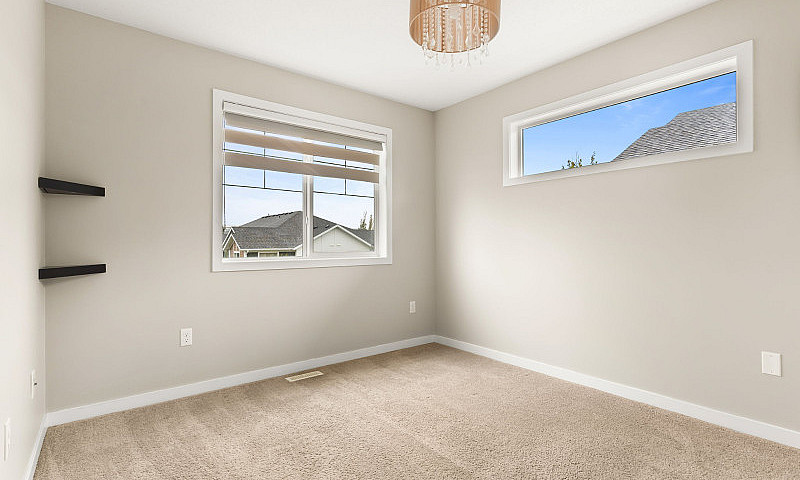 #22-4537 Delhaye Wy-...