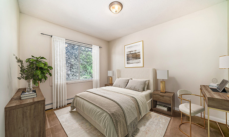 Spacious Corner Unit...