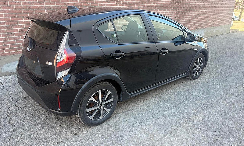 2018 Toyota Prius C ...
