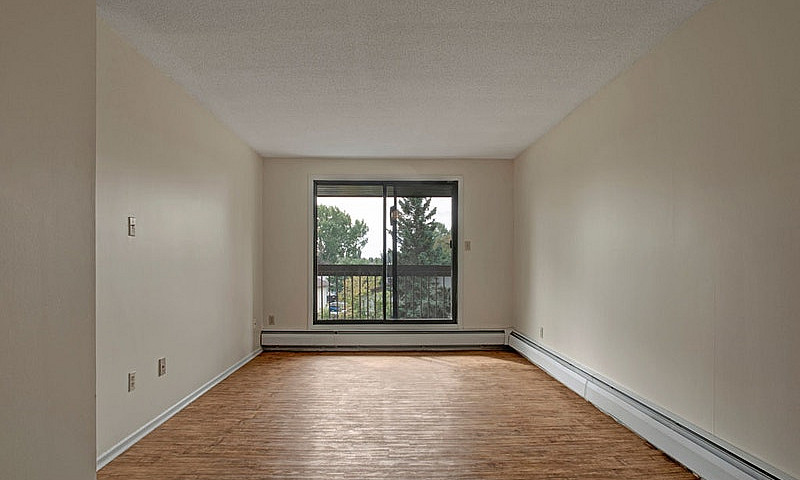Spacious 2 Bedroom A...