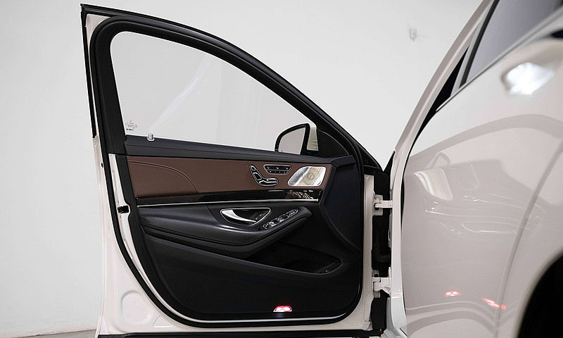 2020 Mercedes-Benz S...