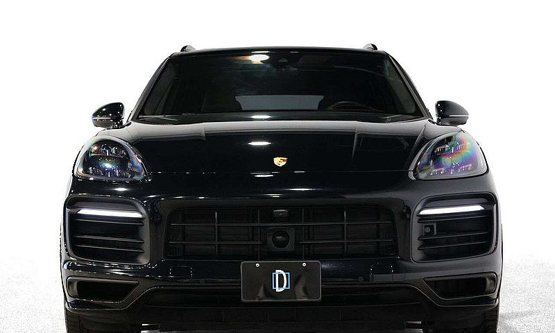 2023 Porsche Cayenne...