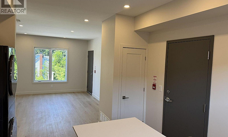 6 - 1301 Dorchester ...