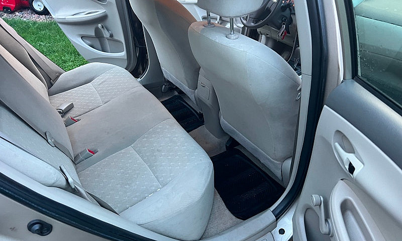 2010 Toyota Corolla ...