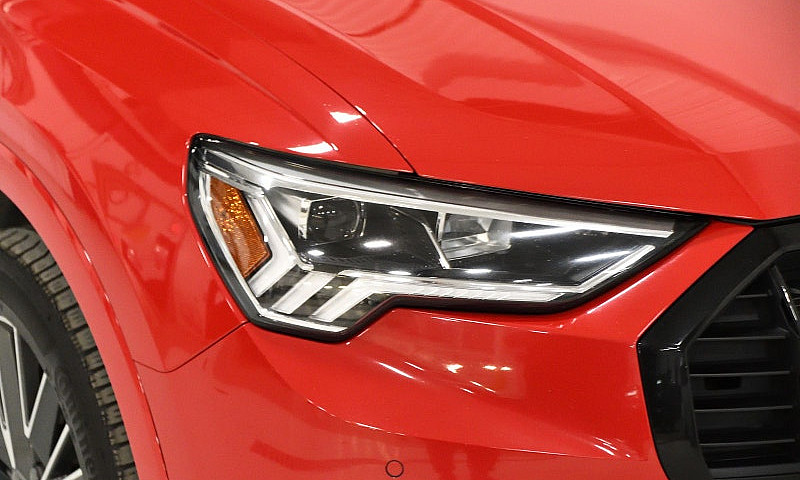 2022 Audi Q3 Komfort...