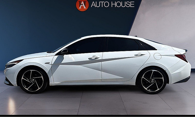 2022 Hyundai Elantra...
