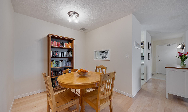 One Bedroom Condo Ne...
