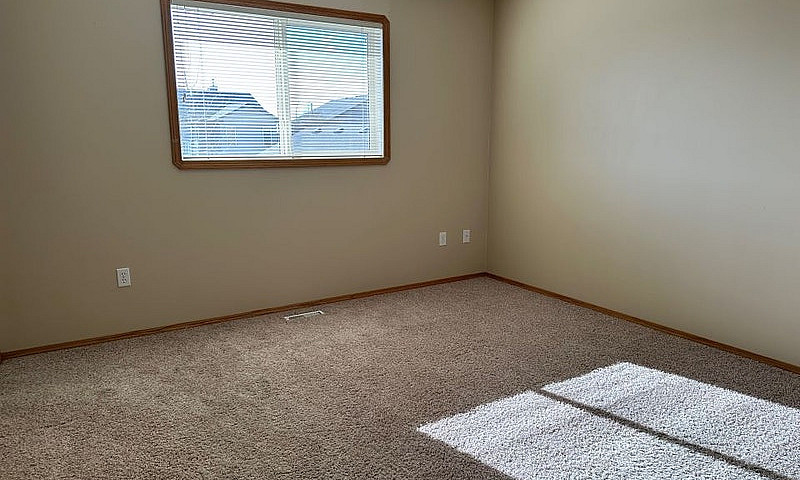 22 Lambertson Place ...
