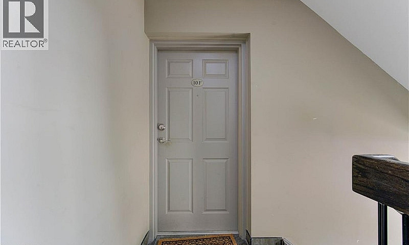 1460 Highland Road W...