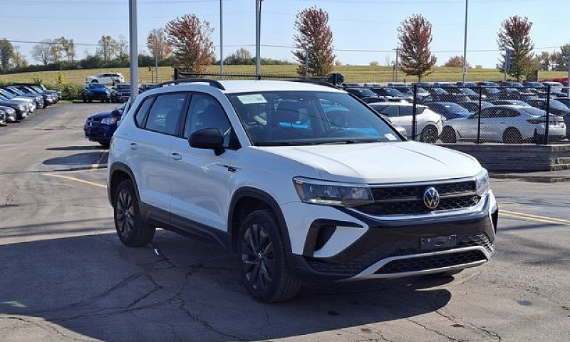 2024 Volkswagen Taos...