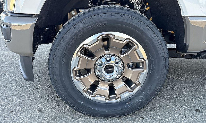 2027 Ford F-350 Supe...