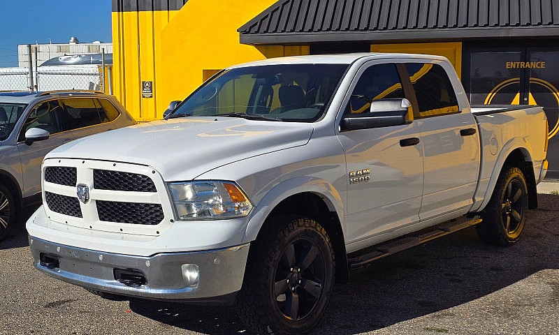 2017 Ram 1500 Slt - ...
