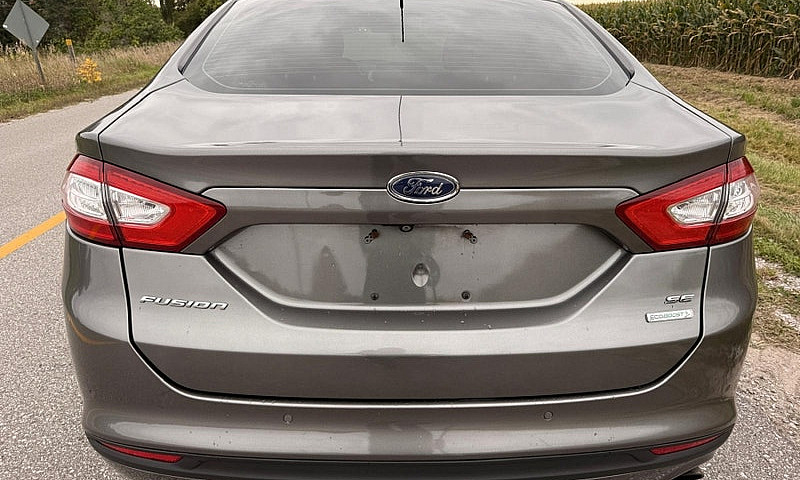 2014 Ford Fusion Se ...