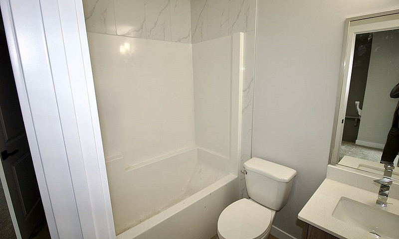Deer Valley 2 Bed Pl...